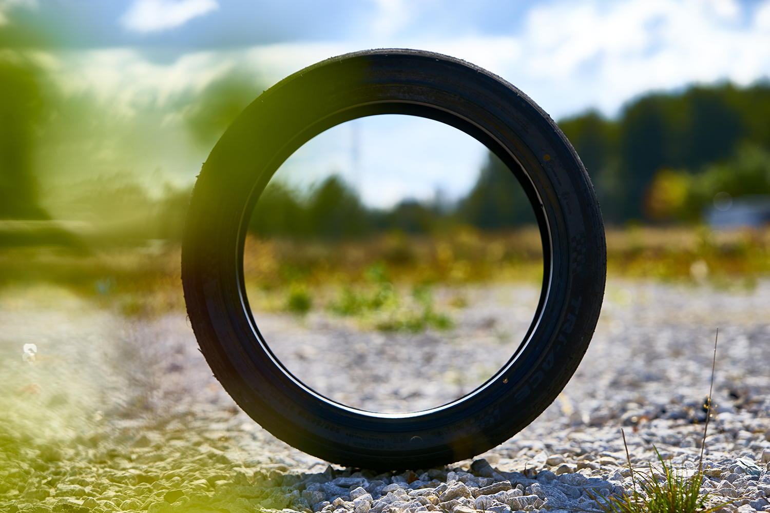 前沿應(yīng)用|當(dāng)?shù)蛨?chǎng)核磁技術(shù)結(jié)合拉伸裝置，原位追蹤材料在應(yīng)變下的動(dòng)態(tài)信息